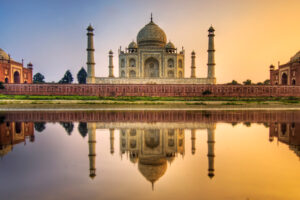 Taj Mahal India HDR611333154